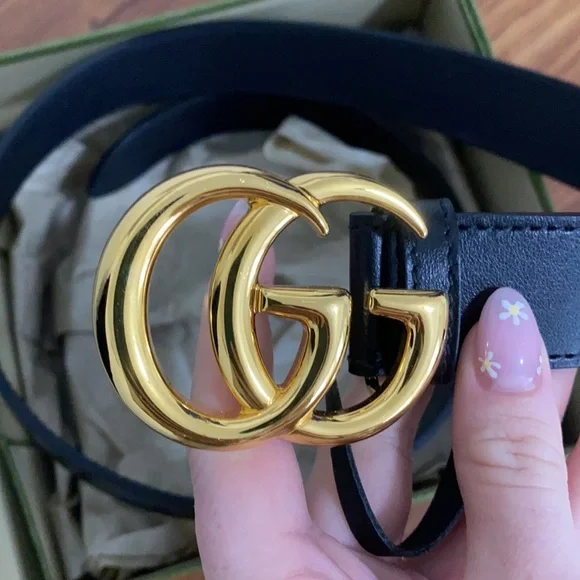 🆕 Classic Gucci Belt (gold)